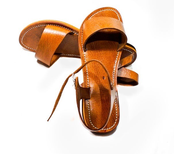 Women's natural leather sandal Brown